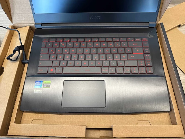 Msi gf63 thin 11uc-1482 gaming laptop - intel® core i7-11800h - 16gb - 512gb ssd - nvidia® geforce® rtx 3050 (black) - afbeelding 4 van  10