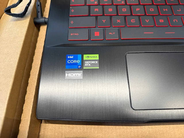 Msi gf63 thin 11uc-1482 gaming laptop - intel® core i7-11800h - 16gb - 512gb ssd - nvidia® geforce® rtx 3050 (black) - afbeelding 5 van  10