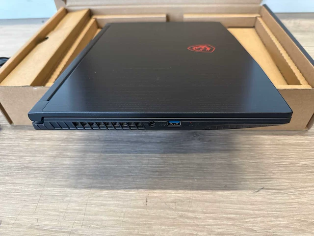 Msi gf63 thin 11uc-1482 gaming laptop - intel® core i7-11800h - 16gb - 512gb ssd - nvidia® geforce® rtx 3050 (black) - afbeelding 8 van  10