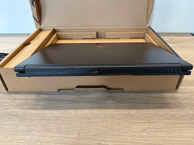 Msi gf63 thin 11uc-1482 gaming laptop - intel® core i7-11800h - 16gb - 512gb ssd - nvidia® geforce® rtx 3050 (black) - afbeelding 10 van  10