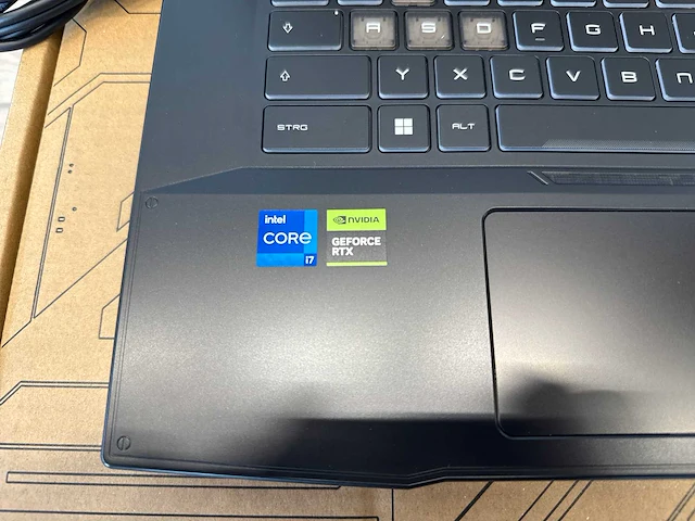 Msi katana 17 gaming laptop - intel® core i7-12650h - 16gb - 512gb ssd - nvidia® geforce® rtx 4070 (black) - afbeelding 6 van  10