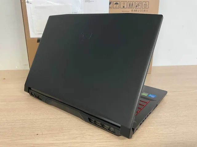 Msi katana gf66 11ue-870nl (reparatieproduct) - afbeelding 4 van  7