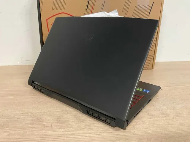 Msi katana gf66 11ue-870nl (reparatieproduct) - afbeelding 4 van  8