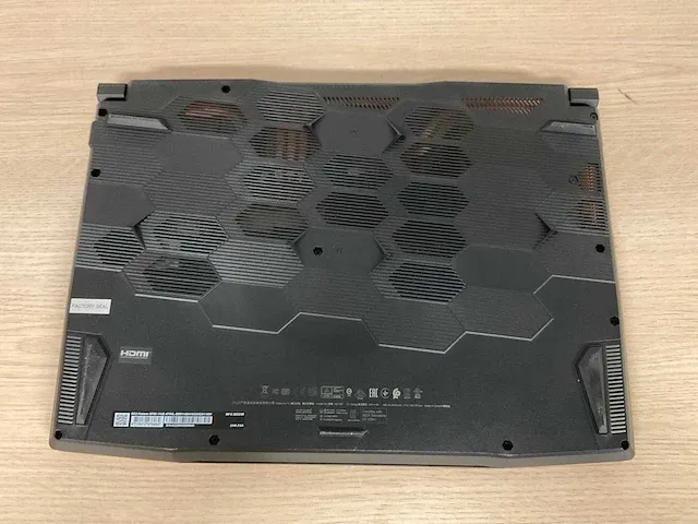 Msi katana gf66 11ue-870nl (reparatieproduct) - afbeelding 5 van  8