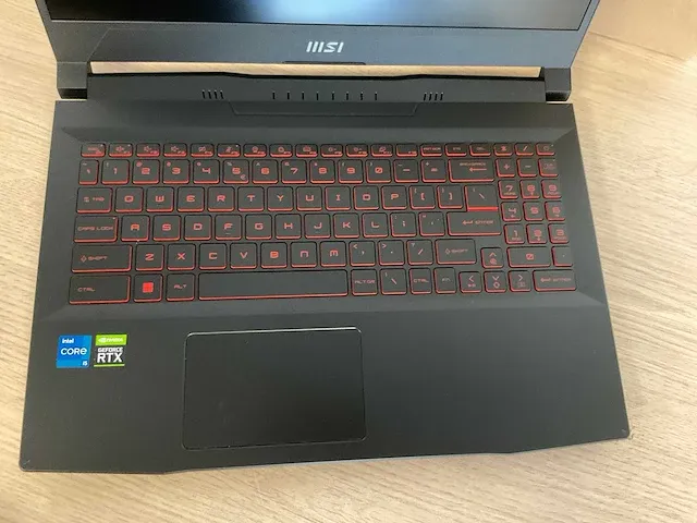 Msi katana gf66 11ue-870nl (reparatieproduct) - afbeelding 3 van  7