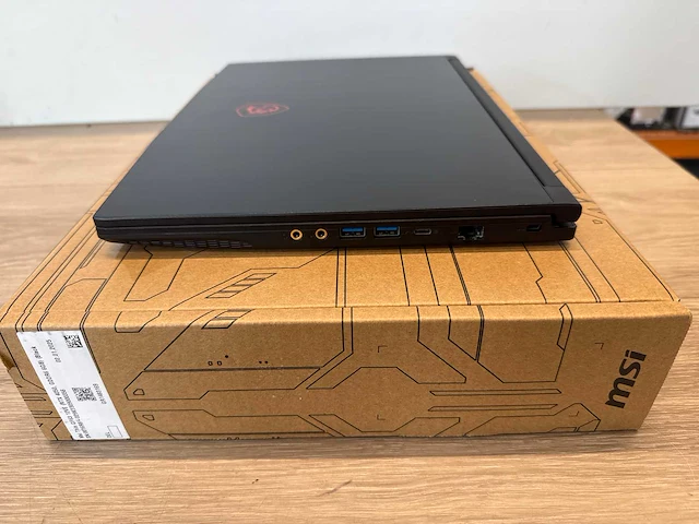 Msi thin gf63 gaming laptop - intel® core i5-12450h - 16gb - 512gb ssd - nvidia® geforce® rtx 4050 (black) - afbeelding 11 van  11