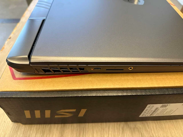 Msi vector gp78 hx 13vg-054 gaming laptop - afbeelding 2 van  14
