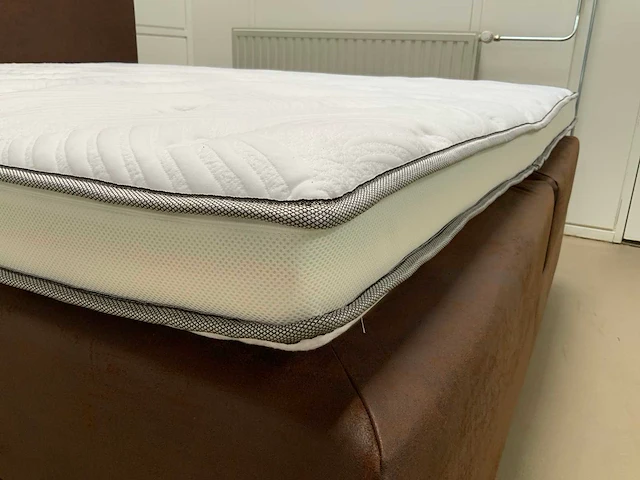 Mtf - gelfoam koudschuim exclusive topper b180 x l200 cm - afbeelding 1 van  11