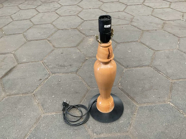 Mtk lampvoet (205x) - afbeelding 1 van  5