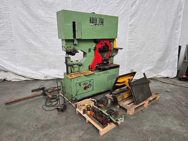 Mubea - kblh 700 - pons- en knipmachine - afbeelding 1 van  17