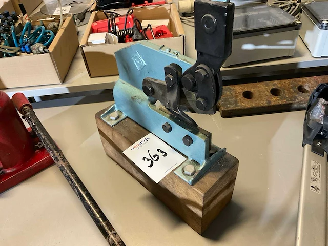 Mubea knipmachine - afbeelding 2 van  4