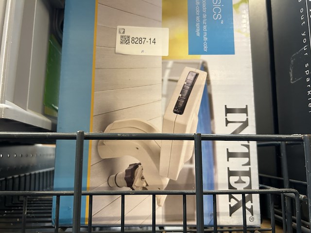 Multi-color led sprayer intex, krystal clear pool basics - afbeelding 2 van  3