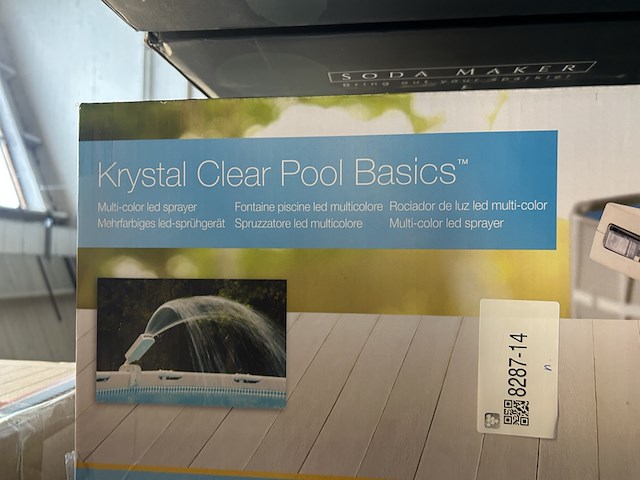 Multi-color led sprayer intex, krystal clear pool basics - afbeelding 3 van  3