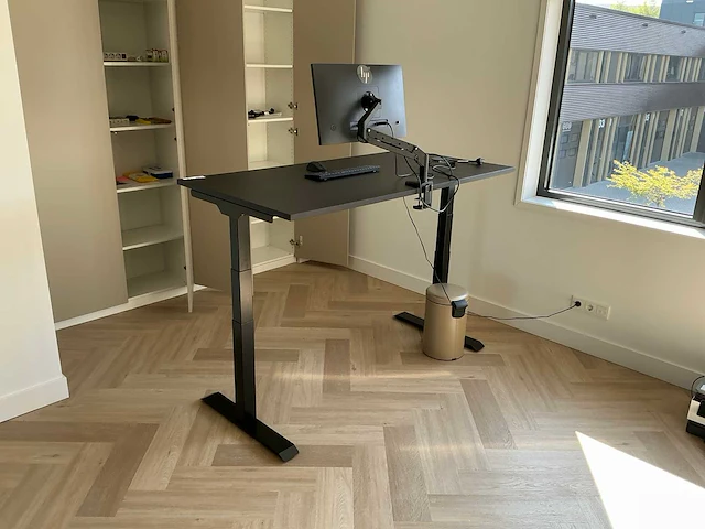 Multi ratio et223 electrisch verstelbaar bureau - afbeelding 8 van  9