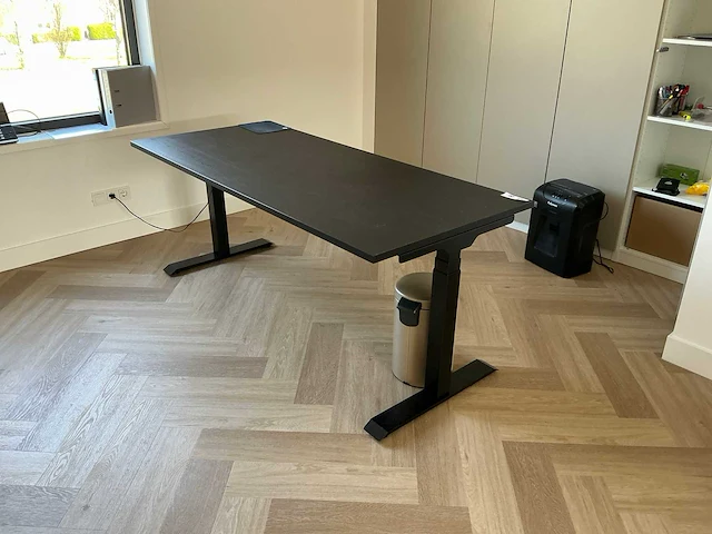 Multi ratio et223 electrisch verstelbaar bureau - afbeelding 1 van  7