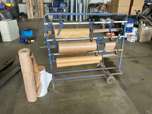 Multi-rol papierdispenser, inpak station - afbeelding 1 van  5