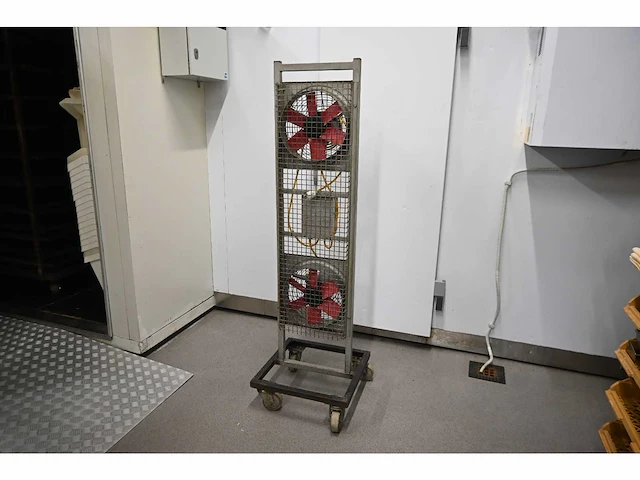 Multifan stw verrijdbare dubbele ventilator - afbeelding 1 van  6