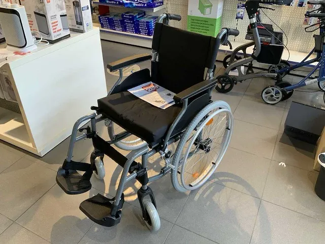 Multimotion m5 rolstoel - afbeelding 1 van  3