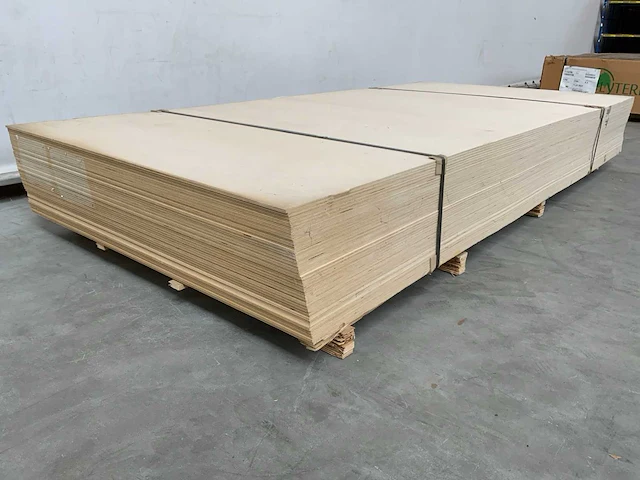 Multiplex 2500x1250x6,5mm (60x) - afbeelding 1 van  8