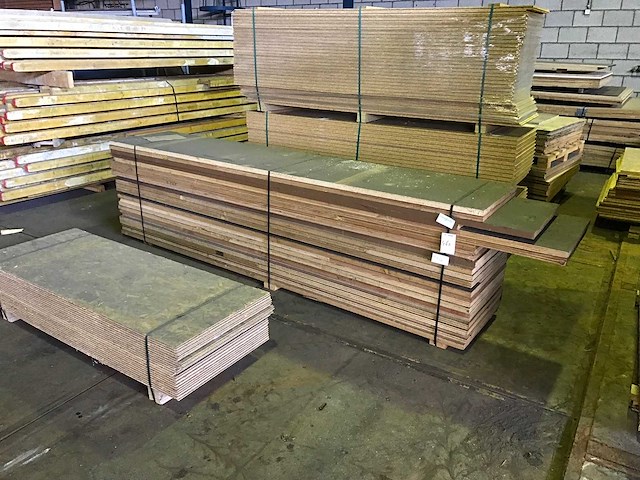 Multiplex 32mm dik (25x) - afbeelding 1 van  2