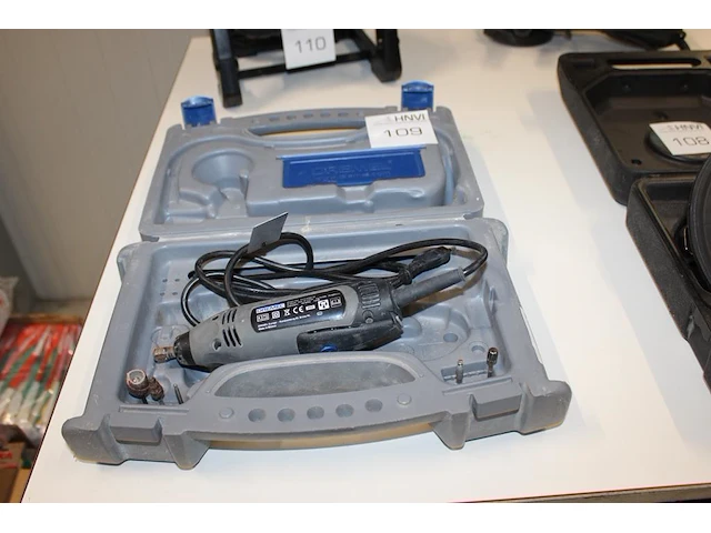 Multitool dremel in kunststofkoffer. - afbeelding 1 van  3