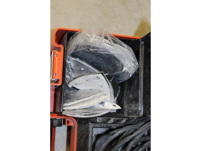 Multitool fein met diverse hulpstukken in koffer - afbeelding 3 van  4