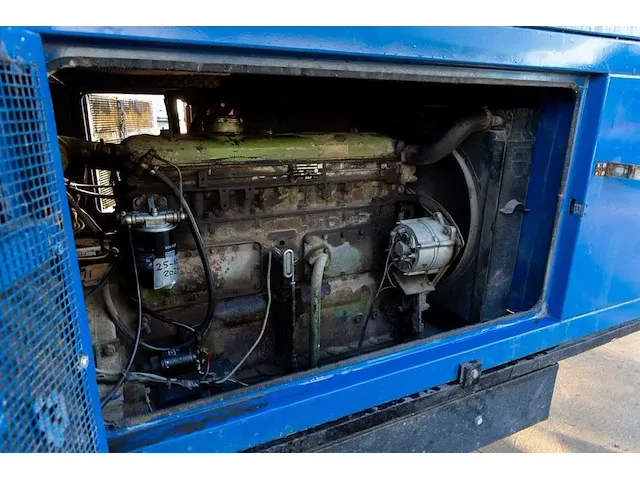 Munsters - crl740 - munsters (rups) mobiele torenkraan (elektrische bediening) crl740 - afbeelding 3 van  51