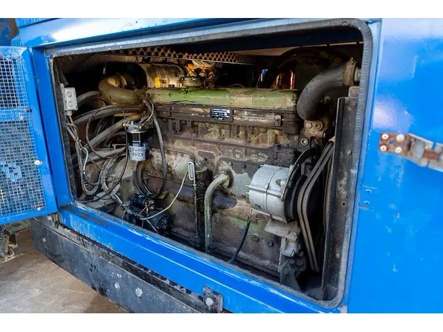 Munsters - crl740 - munsters (rups) mobiele torenkraan (elektrische bediening) crl740 - afbeelding 5 van  51
