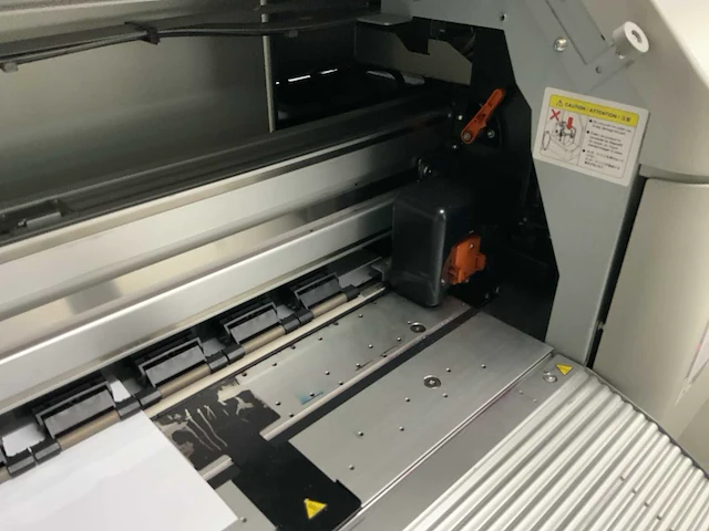 Mutoh valuejet 1624x grootformaat printer - afbeelding 8 van  13