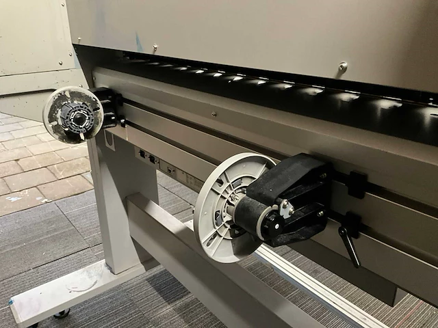 Mutoh valuejet vj-1624 eco-solvent inktjetprinter - afbeelding 7 van  20