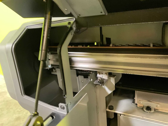 Mutoh xpertjet - xpj-uf461 - uv flatbed printers - 2023 - afbeelding 2 van  12