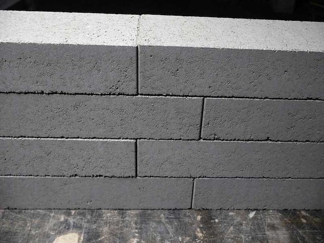 Muurblokken (ca.80 stuks) - afbeelding 2 van  2