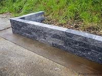 Muurblokken van beton - kleur grijs/zwart genuanceerd - 6x10x30cm - 600 stuks - afbeelding 2 van  3