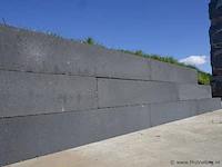 Muurblokken van beton voor de tuin - kleur zwart - 10x10x60cm - 192 stuks