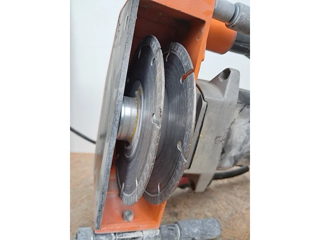 Muursleuvenzaag - 40mm - 230v mtd, sd1500, bouwjaar 2017 - afbeelding 4 van  6