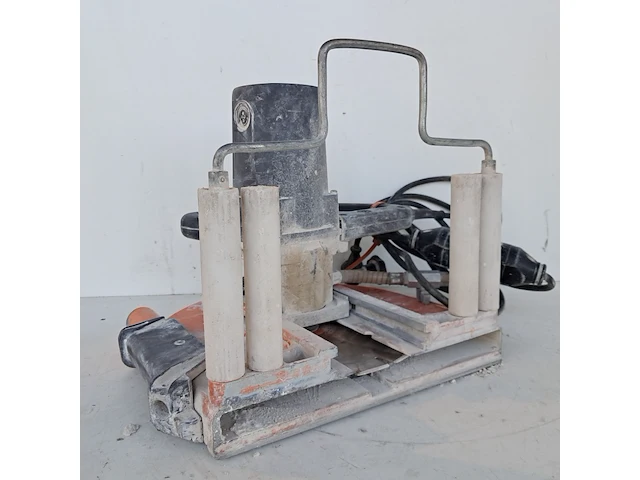 Muurzaag - 300mm - 230v carat, w3011, bouwjaar 2016 - afbeelding 6 van  7
