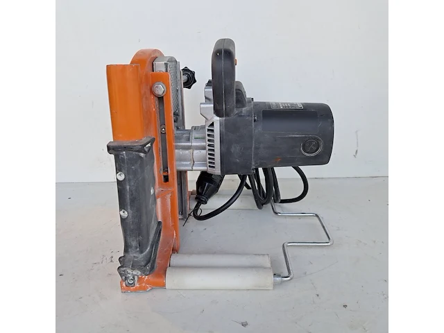 Muurzaag - 300mm - 230v carat, w3011, bouwjaar 2018 - afbeelding 2 van  6