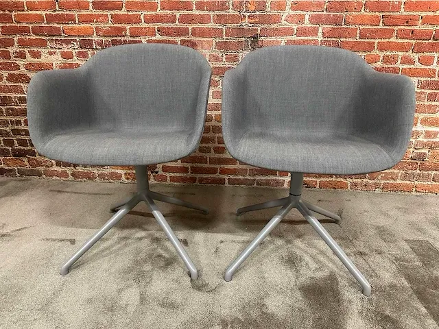 Muuto vergaderstoel (2x) - afbeelding 1 van  4