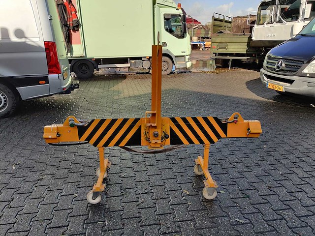 Muyen - 2006 - 8954-01 - hand hydraulische ramendrager vacuum raam montage apparatuur - afbeelding 11 van  11