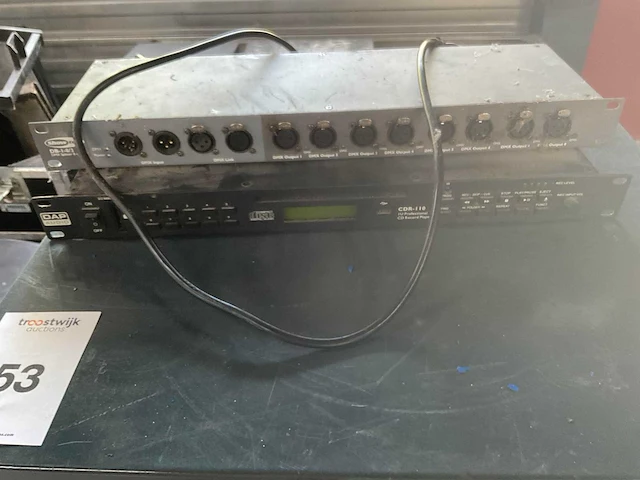 Muziek installatie delen w.o. mixers, speakers, etc - afbeelding 13 van  19