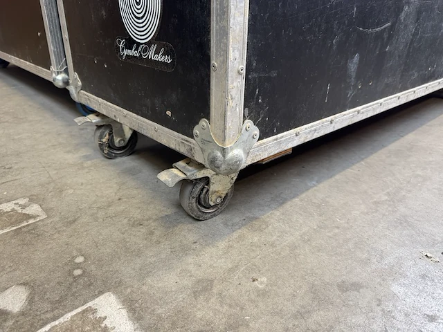 Muziekinstrumenten en toebehoren met flightcase - afbeelding 9 van  9