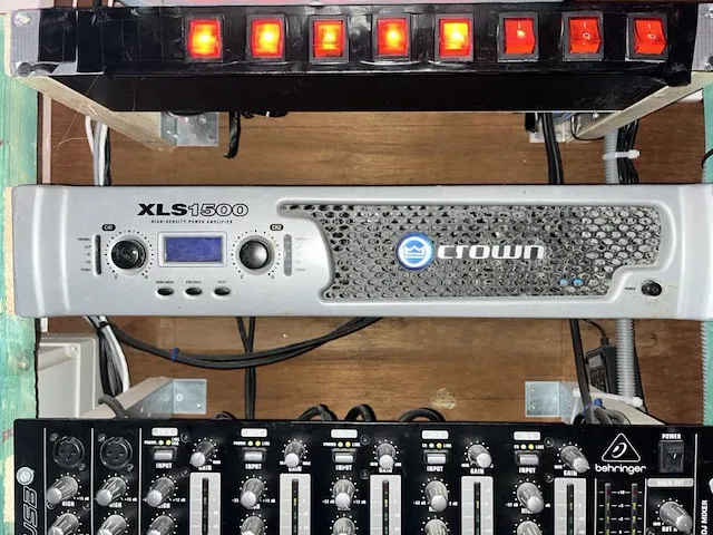 Muziekversterker xls 1500 - afbeelding 1 van  2