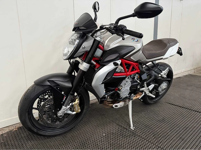 Mv agusta - brutale - 800 - motorfiets - 2014 - afbeelding 5 van  20