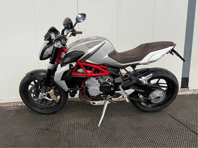 Mv agusta - brutale - 800 - motorfiets - 2014 - afbeelding 15 van  20