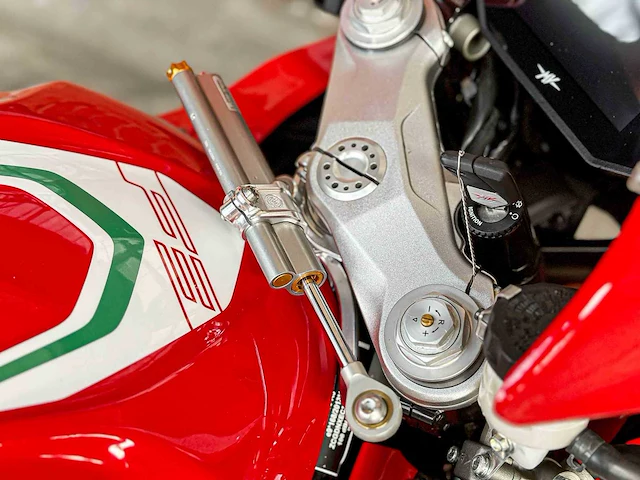 Mv agusta f3 rc reparto corse 800cc 2022 (racemotor) - afbeelding 24 van  48