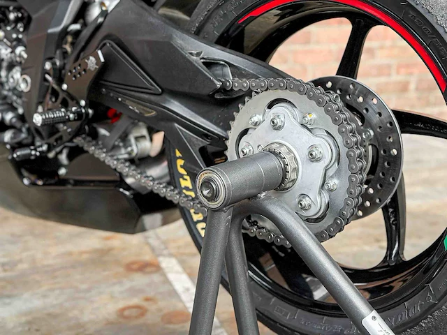 Mv agusta f3 rc reparto corse 800cc 2022 (racemotor) - afbeelding 32 van  48
