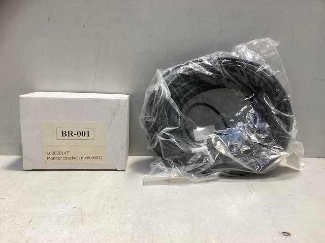 Mxn p7d 10-30v monitor 7” + monitor beugel + verlengkabel - afbeelding 3 van  6