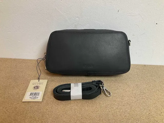 Myomy - boxy locker mini hunter off black (10x) - afbeelding 1 van  3