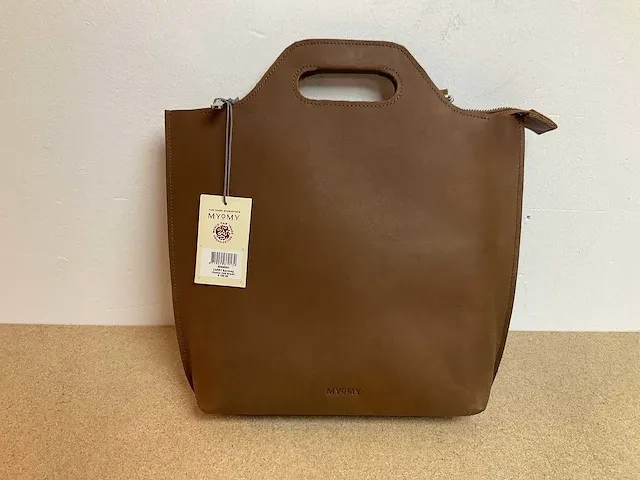 Myomy - carry backbag hunter mid brown (10x) - afbeelding 1 van  4