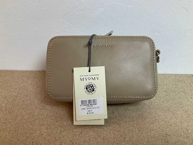 Myomy - mbb camera with belt sand (14x) - afbeelding 1 van  3